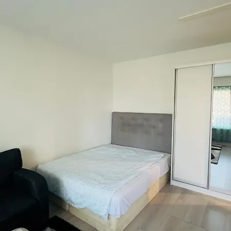 Helmi Haven Modern Myyrmaeki 15 Min To Airport アパート