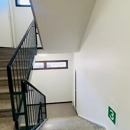 Helmi Haven Modern Myyrmaeki 15 Min To Airport アパート ヴァンター