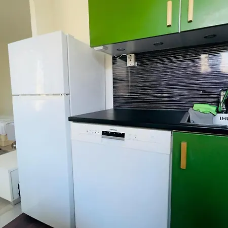 Helmi Haven Modern Myyrmaeki 15 Min To Airport アパート *
