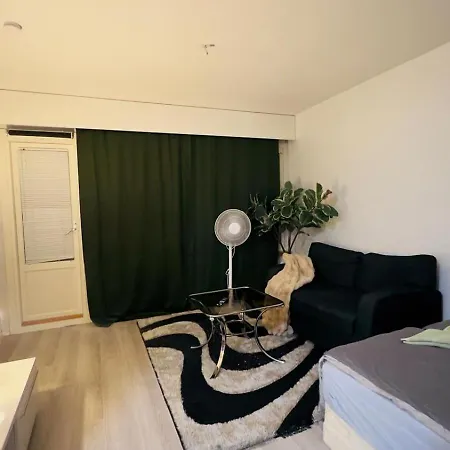 Helmi Haven Modern Myyrmaeki 15 Min To Airport アパート